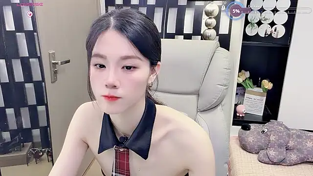 Yueyue-MM online show from 06-12-26, 03:04