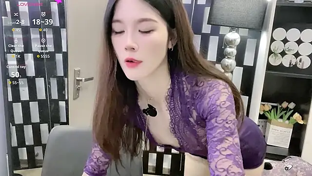 Yueyue-MM online show from 10-06-25, 12:23