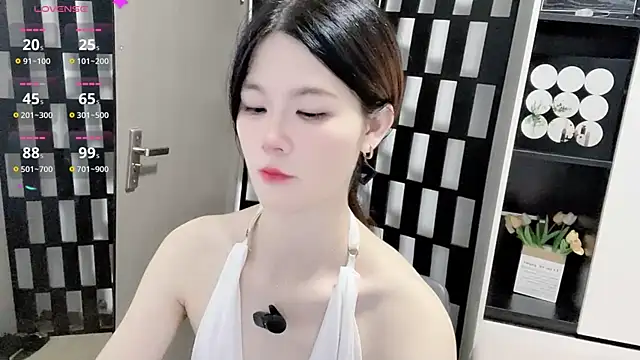 Yueyue-MM online show from 09-19-25, 10:58