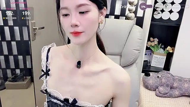 Yueyue-MM online show from 04-28-26, 02:10