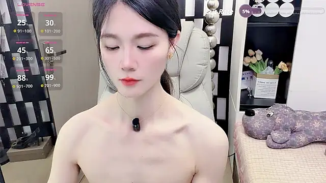 Yueyue-MM online show from 04-28-26, 02:32