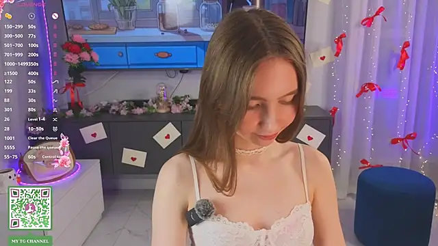 ElfredaTupy online show from 03-08-26, 02:04