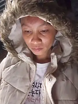 simi-lucy online show from 11-22-25, 12:54