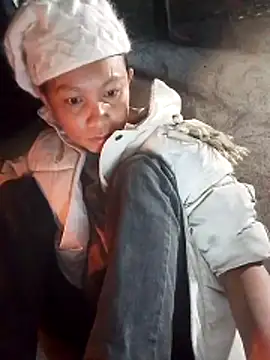 simi-lucy online show from 11-20-25, 01:50