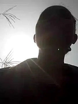 simi-lucy online show from 12-03-25, 03:51