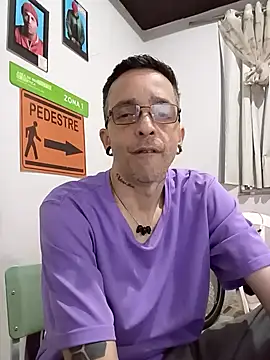 dinho carioca online show from 10-18-25, 12:51