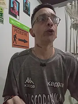 dinho carioca online show from 11-13-25, 06:23