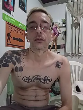 dinho carioca online show from 04-15-26, 05:39