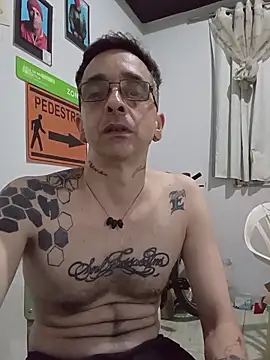 dinho carioca online show from 11-19-25, 08:09