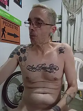 dinho carioca online show from 03-17-26, 01:19