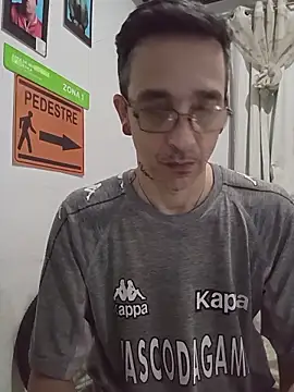 dinho carioca online show from 11-10-25, 03:06