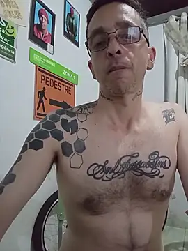 dinho carioca online show from 12-15-25, 05:02