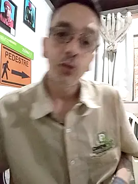 dinho carioca online show from 12-19-25, 10:39