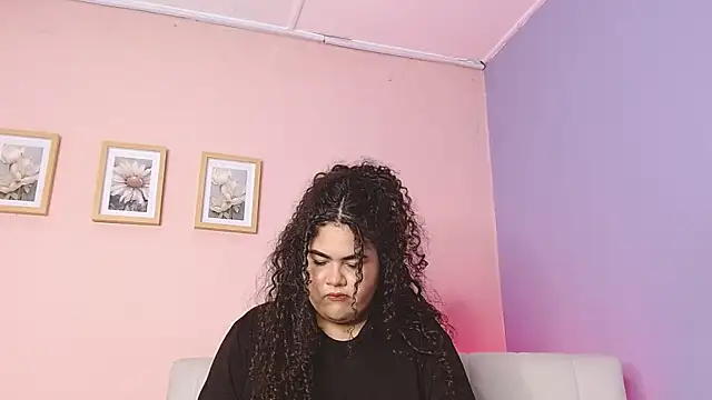 lourdes moon22 online show from 10-01-25, 01:59