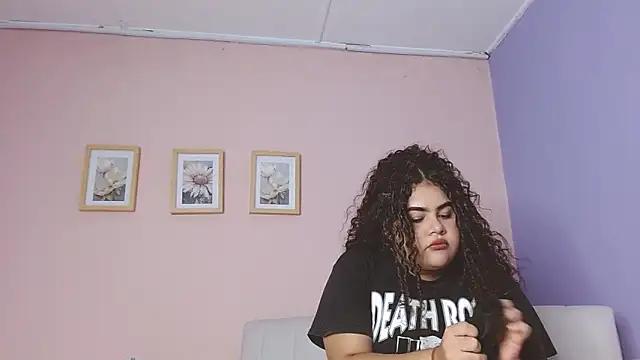 lourdes moon22 online show from 09-09-25, 12:36