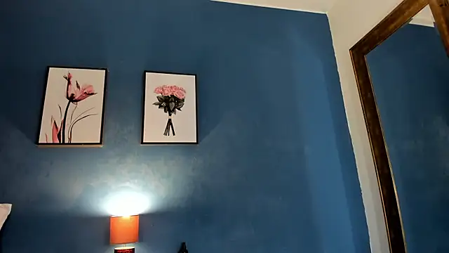 Grettel w online show from 12-16-25, 12:20