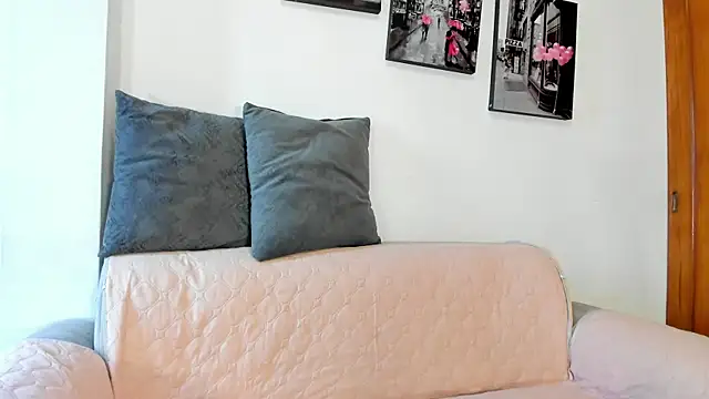 Grettel w online show from 04-13-26, 07:40