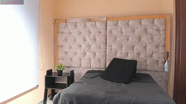 Snapshot of _afrodita23 chatting on 01-17-26, 10:24 afrodita23 online show from 01-17-26, 10:24