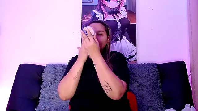 LAHILA COOPERR online show from 11-22-25, 01:10