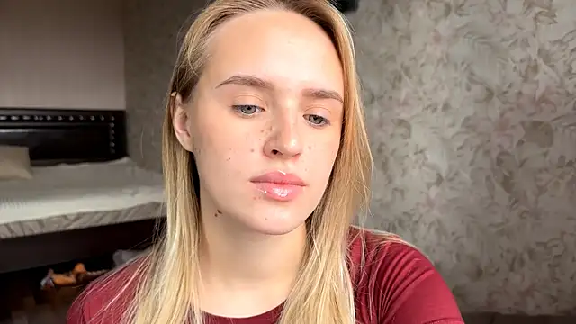Snapshot of ElisabetLorney chatting on 10-18-25, 08:05 ElisabetLorney online show from 10-18-25, 08:05