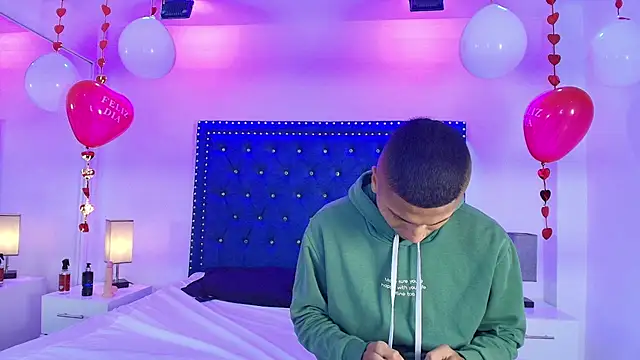 Damian and roxanne online show from 02-09-26, 12:36