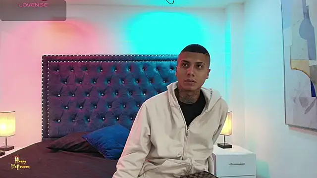 Damian and roxanne online show from 10-26-25, 12:27