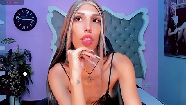 Honey Moontsts online show from 05-04-26, 12:52