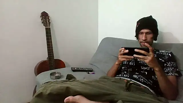 Alejandro92 cali online show from 06-08-26, 01:00