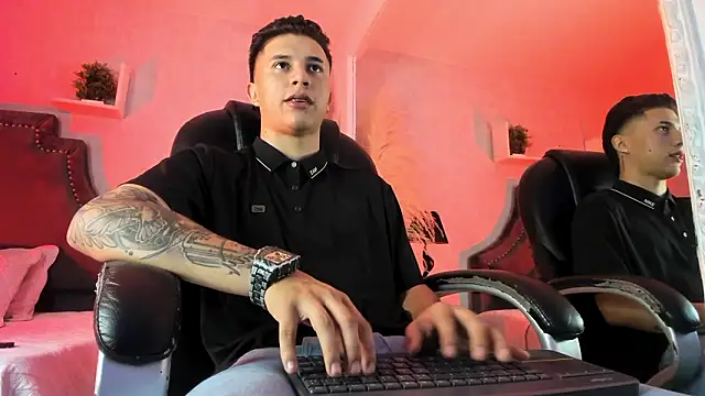 liaamsmiith  online show from 02-07-26, 12:57