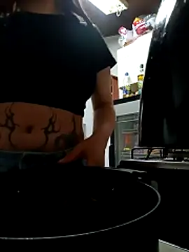 Zulema R1 online show from 04-10-26, 10:50