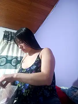 Snapshot of Zulema_R1 chatting on 06-26-26, 10:48 Zulema R1 online show from 06-26-26, 10:48