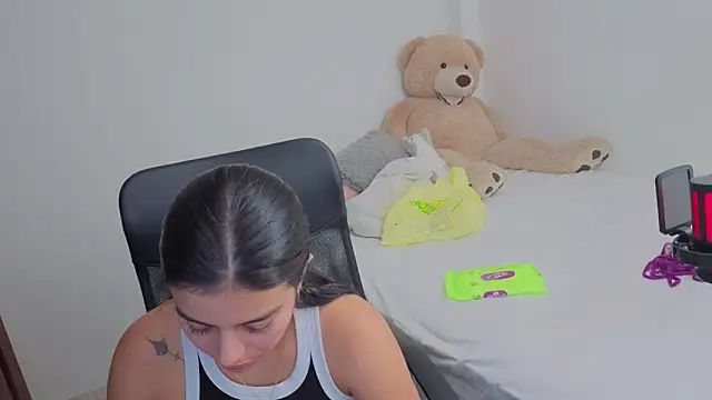 valerihouse online show from 03-06-26, 01:44