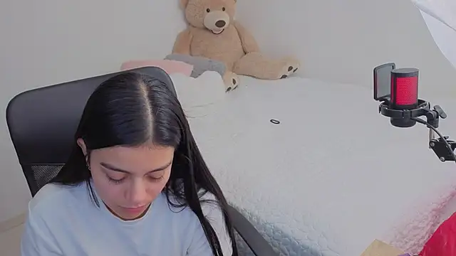 valerihouse online show from 02-07-26, 01:02