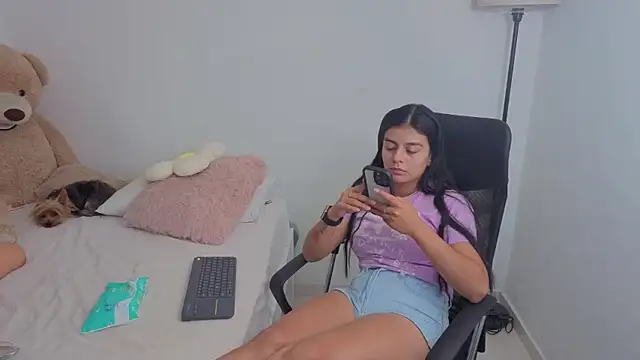 valerihouse online show from 10-24-25, 12:53