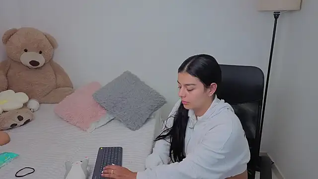 valerihouse online show from 11-21-25, 12:53