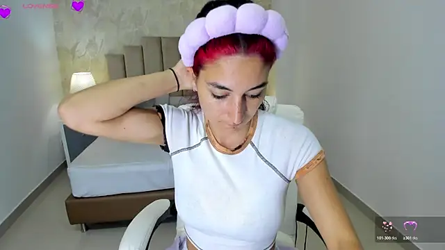 Scarlett 12 online show from 03-30-26, 09:33