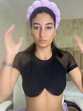 Scarlett 12 online show from 04-13-26, 09:46