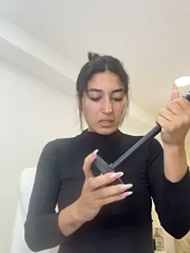 Scarlett 12 online show from 04-17-26, 09:12