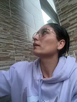 Snapshot of Scarlett_12 chatting on 02-25-26, 11:21 Scarlett 12 online show from 02-25-26, 11:21