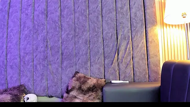 Snapshot of Rowan_Mills chatting on 10-05-25, 06:20 Rowan Mills online show from 10-05-25, 06:20