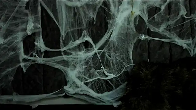 Snapshot of Rowan_Mills chatting on 10-10-25, 08:20 Rowan Mills online show from 10-10-25, 08:20