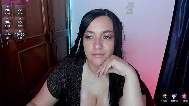 Snapshot of andrea-cohen chatting on 06-21-26, 06:19 andrea-cohen online show from 06-21-26, 06:19