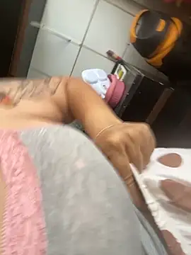 bruna438 online show from 09-27-25, 01:39