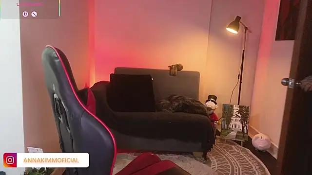 AnnaKimm online show from 10-03-25, 11:28