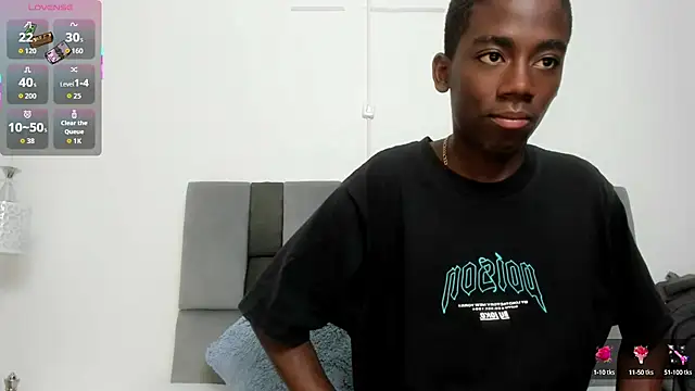 Snapshot of Alan_blacke chatting on 09-18-25, 08:01 Alan blacke online show from 09-18-25, 08:01