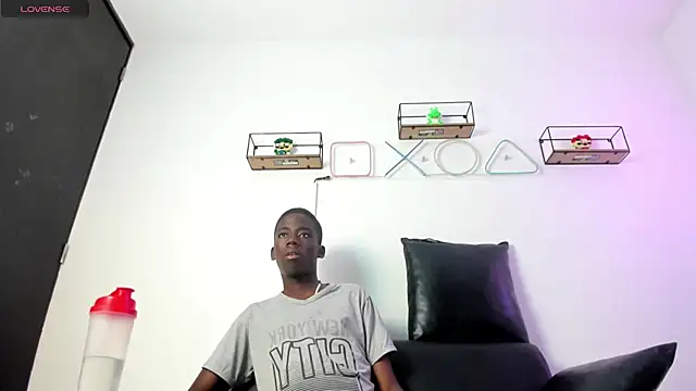 Snapshot of Alan_blacke chatting on 09-08-25, 07:57 Alan blacke online show from 09-08-25, 07:57