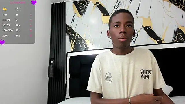 Snapshot of Alan_blacke chatting on 12-01-25, 01:23 Alan blacke online show from 12-01-25, 01:23