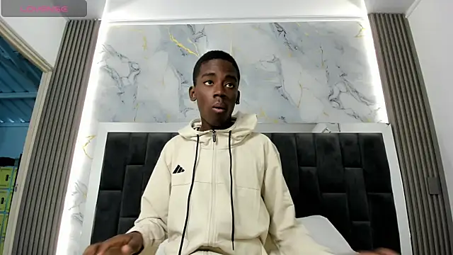 Snapshot of Alan_blacke chatting on 04-13-26, 02:10 Alan blacke online show from 04-13-26, 02:10