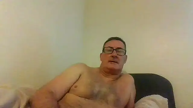 goldenman59 online show from 09-28-25, 01:07