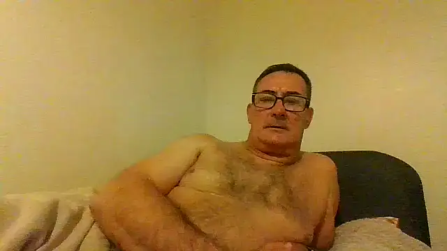goldenman59 online show from 10-08-25, 01:23